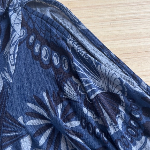 FREE PEOPLE Sapphire Combo Amour Cold Shoulder NWT Blouse S rayon floral blue - Picture 7 of 8